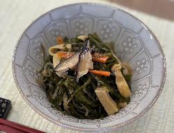 すき昆布の煮物