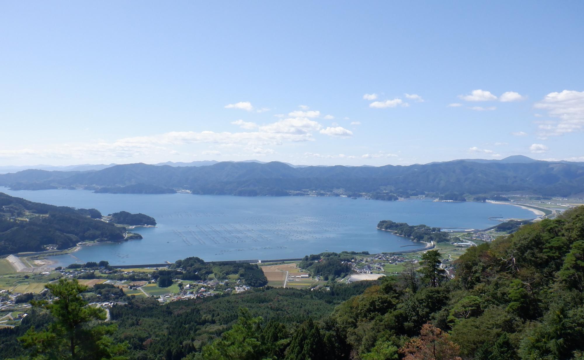 箱根山から撮影した広田湾の写真